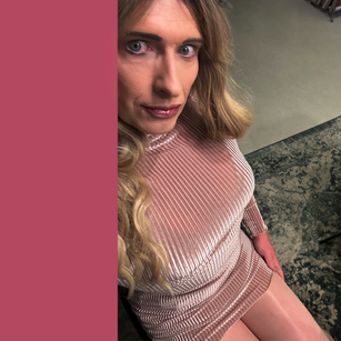 Model - Gwendoline submissive