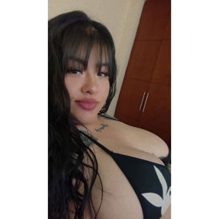 Model - Latinamia saliva