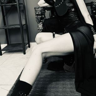 Model - Eva Barker highheels