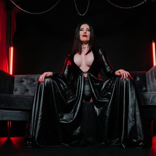 Model - IngridStorm bigtits