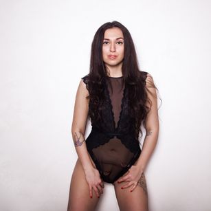 Model - Ashley Rebel 4