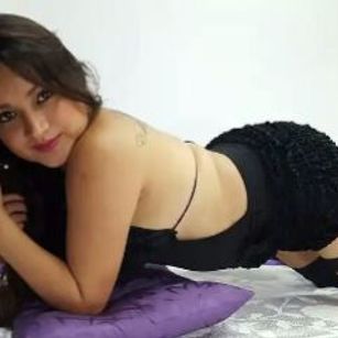 Model - Sarisharose deepthroat