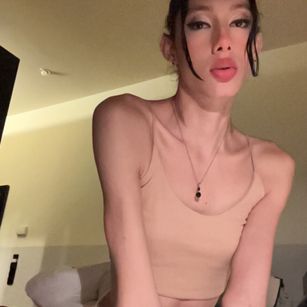 Model - Doja Alice Soto Mejia misstres