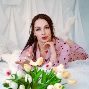 Model - Luna Night bigass