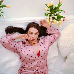 Model - Luna Night young