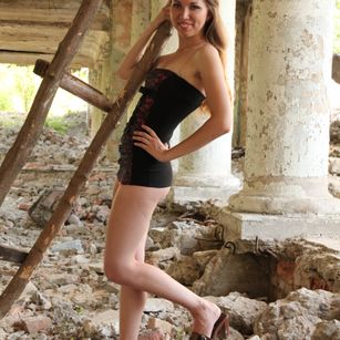 Model - CrystallC brunette