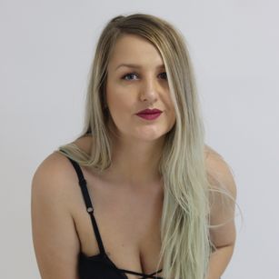 Model - MayaTrainor findom