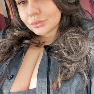 Model - Sascha Blosom stockings