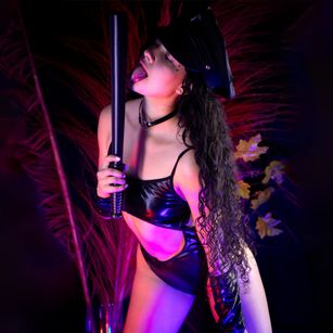 Model - Alaska Blue pussy