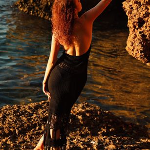 Model - KylieBales dancing