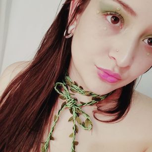 Model - SweetViolet mistress