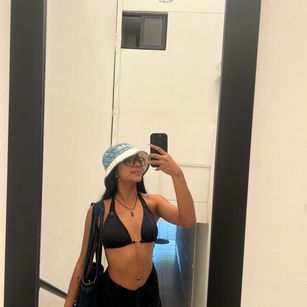 Model - Sofi Grisales cum