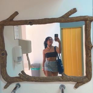 Model - Sofi Grisales petite