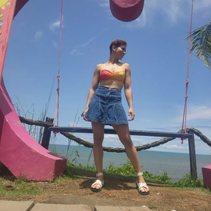 Model - Alice Barry milf