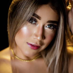 Model - Laura Duque dirty