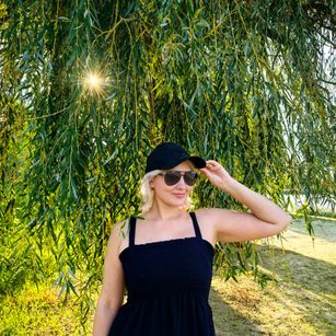 Model - Olisunny femdom