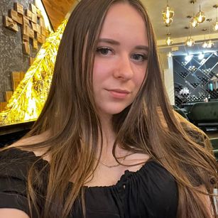 Model - Rina Soven young