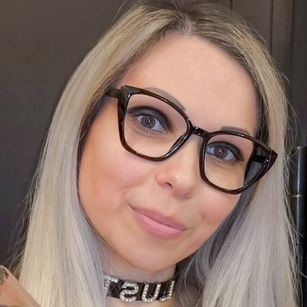 Model - Goddess Barbie Femdom Hottie anal