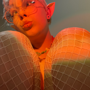 Model - igotuscookies dildo