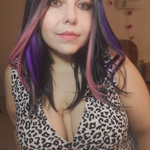 Model - White_Lotus squirt