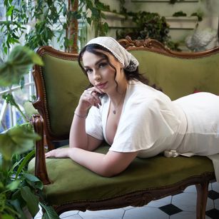 Model - Luna Night bigboobs