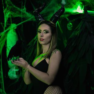 Model - April Stone cei