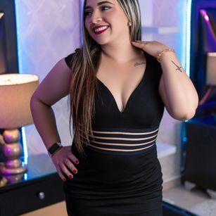 Model - KamalaHolmes femdom