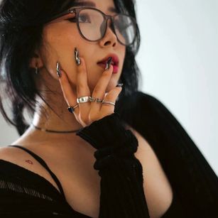 Model - InoMino asian