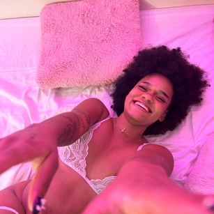 Model - Venus Fantasyy cum