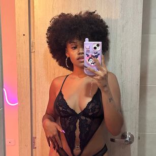 Model - Venus Fantasyy dildo