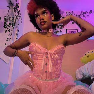 Model - Venus Fantasyy femdom