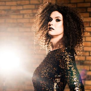 Model - RoxetteStar anal