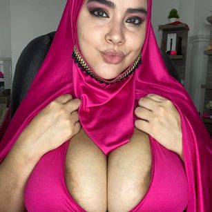 Model - Carla Williams chorro