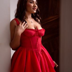 Model - AriannaRusel dildo