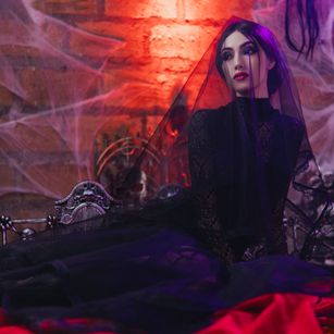 Model - Avril Lewis fetish