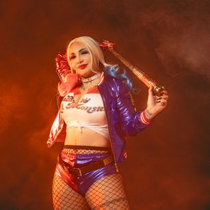 Model - LaylaWatson femdom