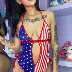 Model - Juana Green teen