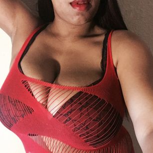 Model - Michelle Cinnamon  6