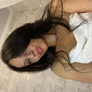 Model - Megan hotass