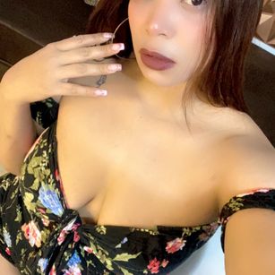 Model - Natasha Rey sexy