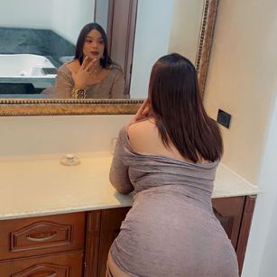 Model - Natasha Rey sexy