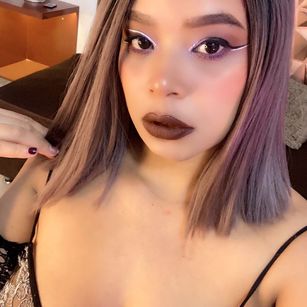 Model - Natasha Rey sexy