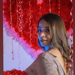 Model - Natasha Rey deepthroat