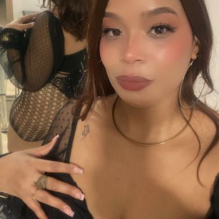 Model - Natasha Rey sexy