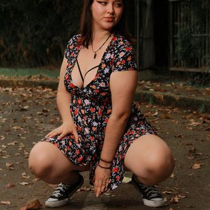 Model - Violetalee dirtytalk