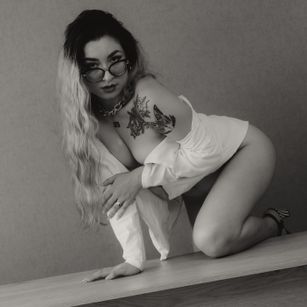 Model - AmbarSantany teen