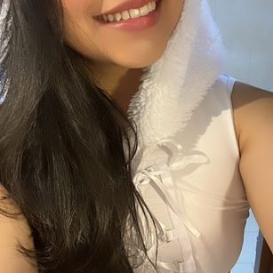 Model - Kaily pretty