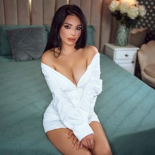 Model - RaileyCarter deepthroat