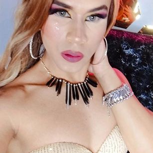 Model - Saskya_deluxxe ass