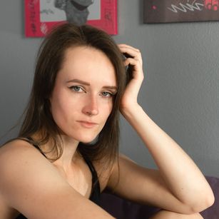 Model - Francesca_Collins LOVENSE